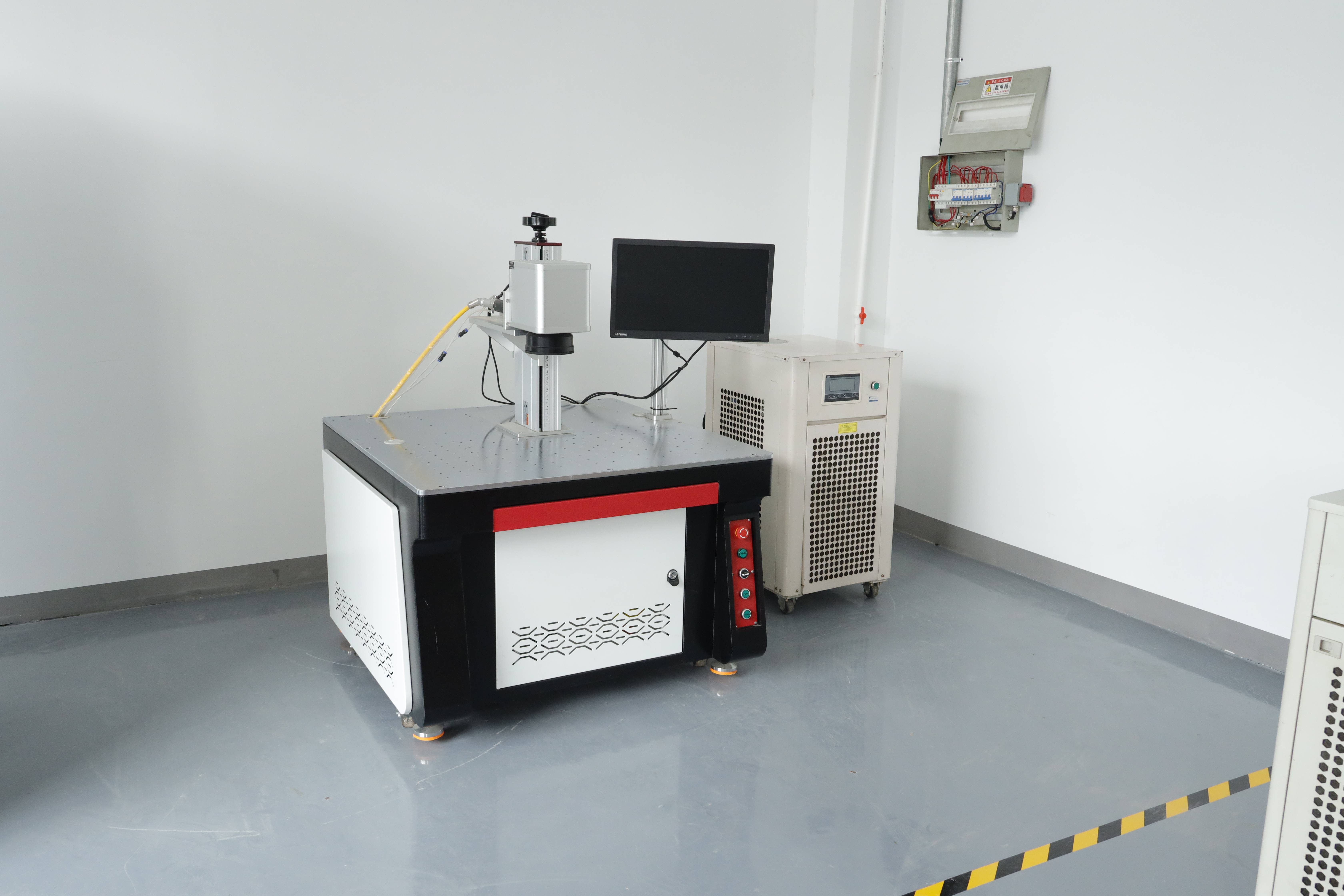 激光焊接機安全地鎖是什么?(圖1) 激光焊接機安全地鎖是什么?(圖1)